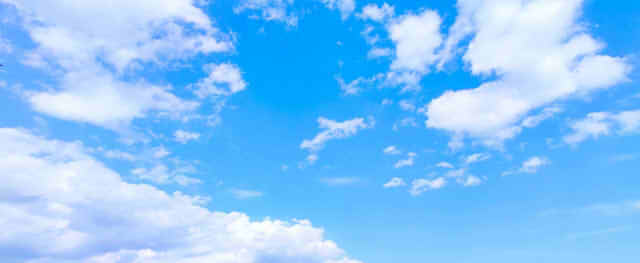 快晴の空の画像